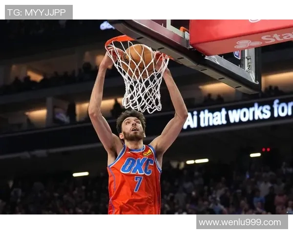 切特霍姆格伦的崛起之路:从新秀到NBA未来之星的蜕变与挑战 切特霍姆格伦的崛起之路:从新秀到NBA未来之星的蜕变与挑战